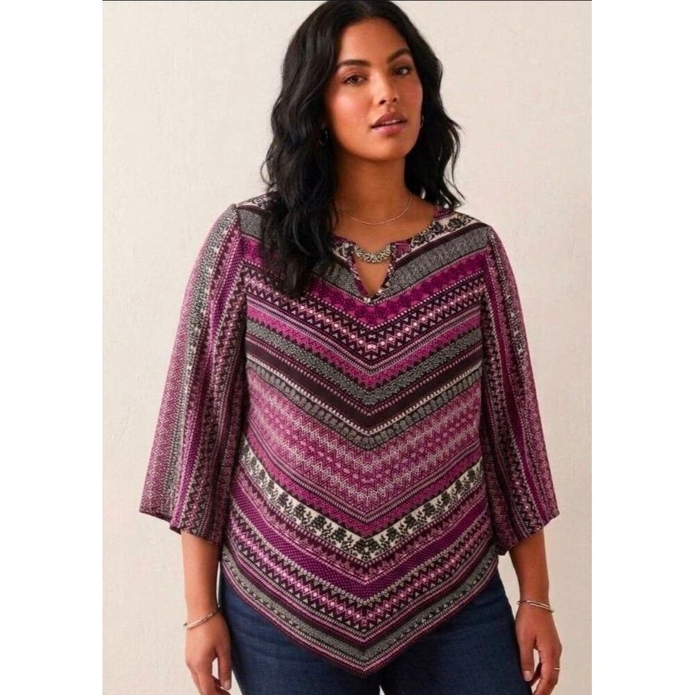 Roz & Ali Magenta Geometric Chevron Bar Neck Blouse - Size S
